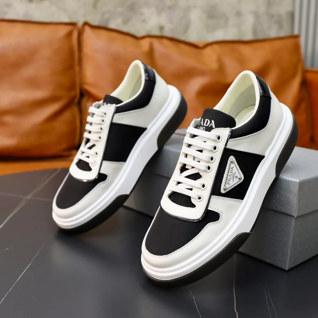 Factory price: 720 top original order Brand: PRADA (Prada) Standard code: Men's size 38/44 (45 can be customized) Grade: Same as the official website Material: Original cowhide, cowhide lining, original combination two-color wear-resistant soft outsole Style category: casual sports version, young fashion, European and American trend, British style Color: actual picture color